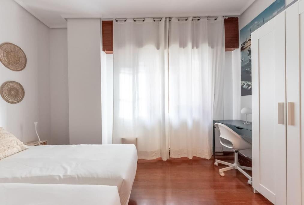 Acogedor Piso En Santurtzi .Parking Privado Apartment Luaran gambar