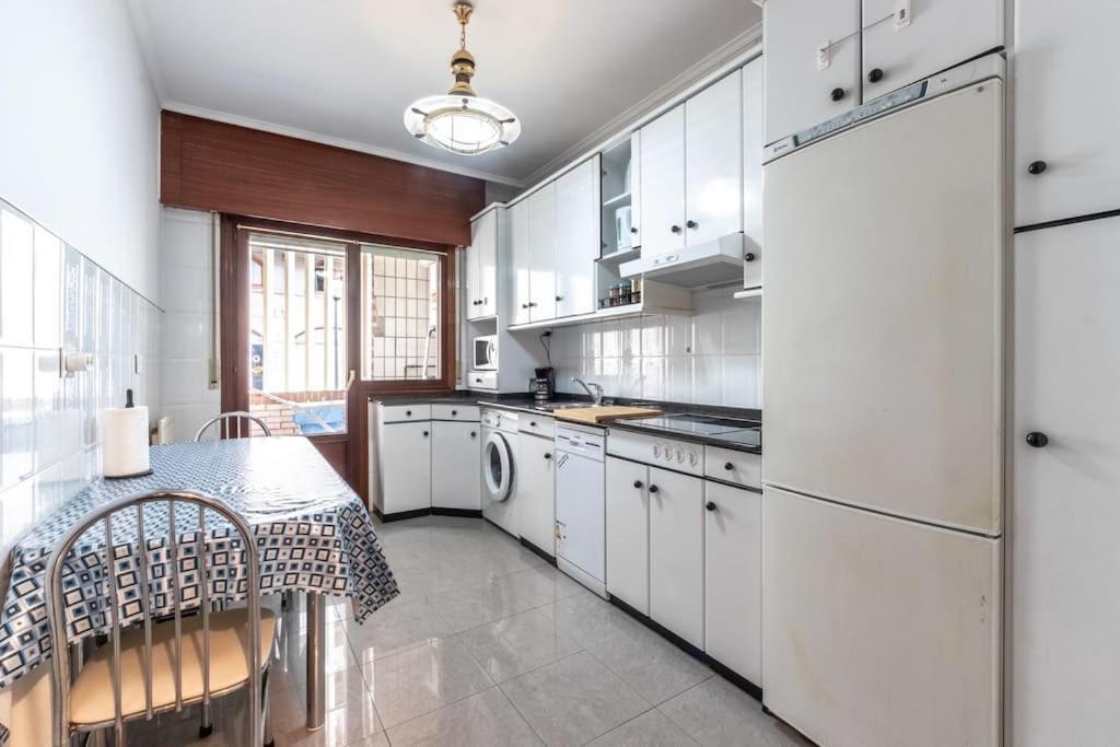 Acogedor Piso En Santurtzi .Parking Privado Apartment Luaran gambar